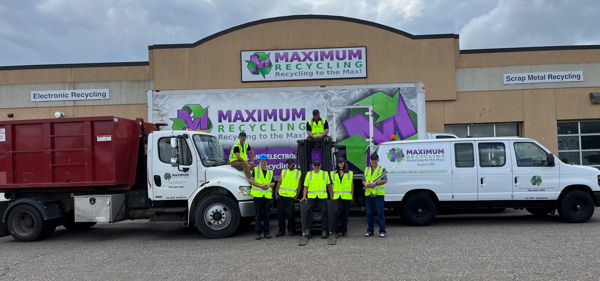 Maximum Recycling facility and team